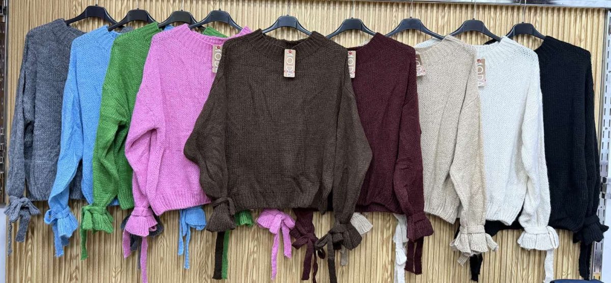 Swetry Damskie wloskie _size uni_ paczka 6szt_ mix kolor 2305812