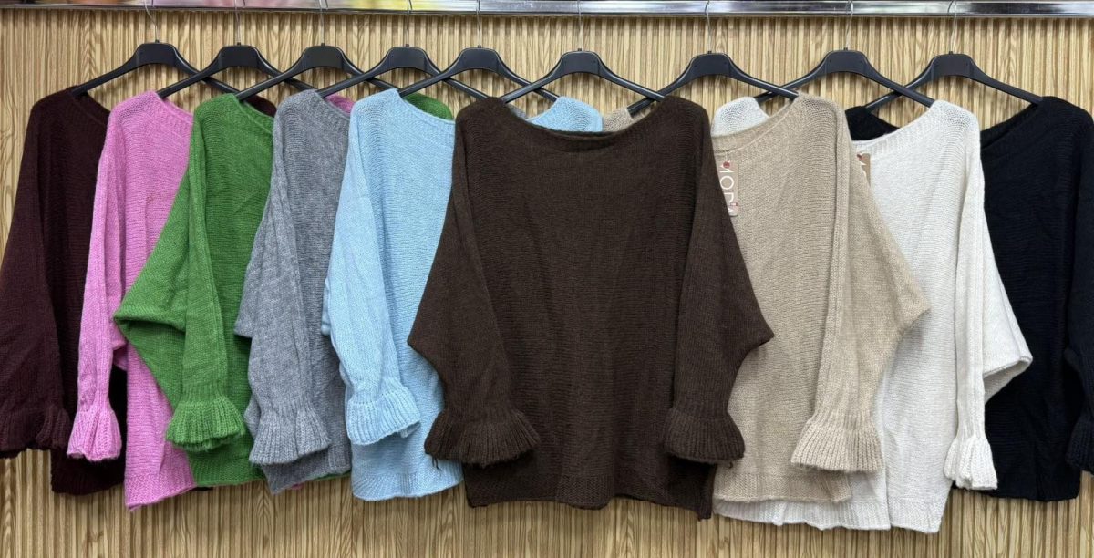 Swetry Damskie wloskie _size uni_ paczka 6szt_ mix kolor 2305813