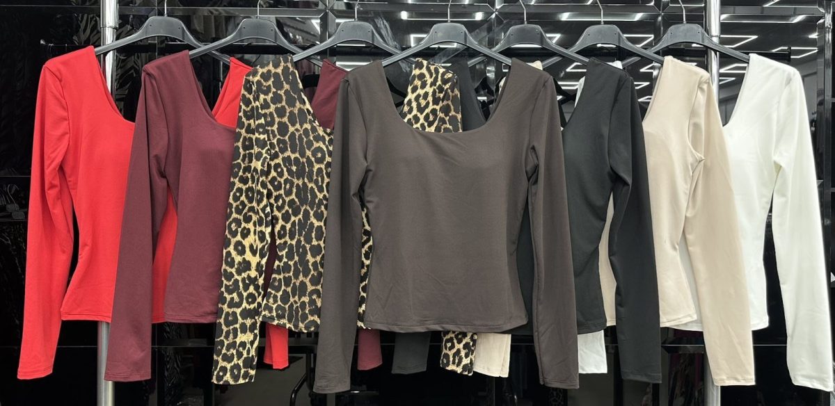 Bluzki Damskie wloskie _size uni_ paczka 6szt_ mix kolor 7615437