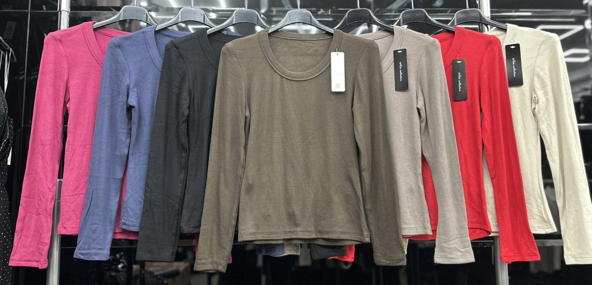 Bluzki Damskie wloskie _size uni_ paczka 6szt_ mix kolor 7615451
