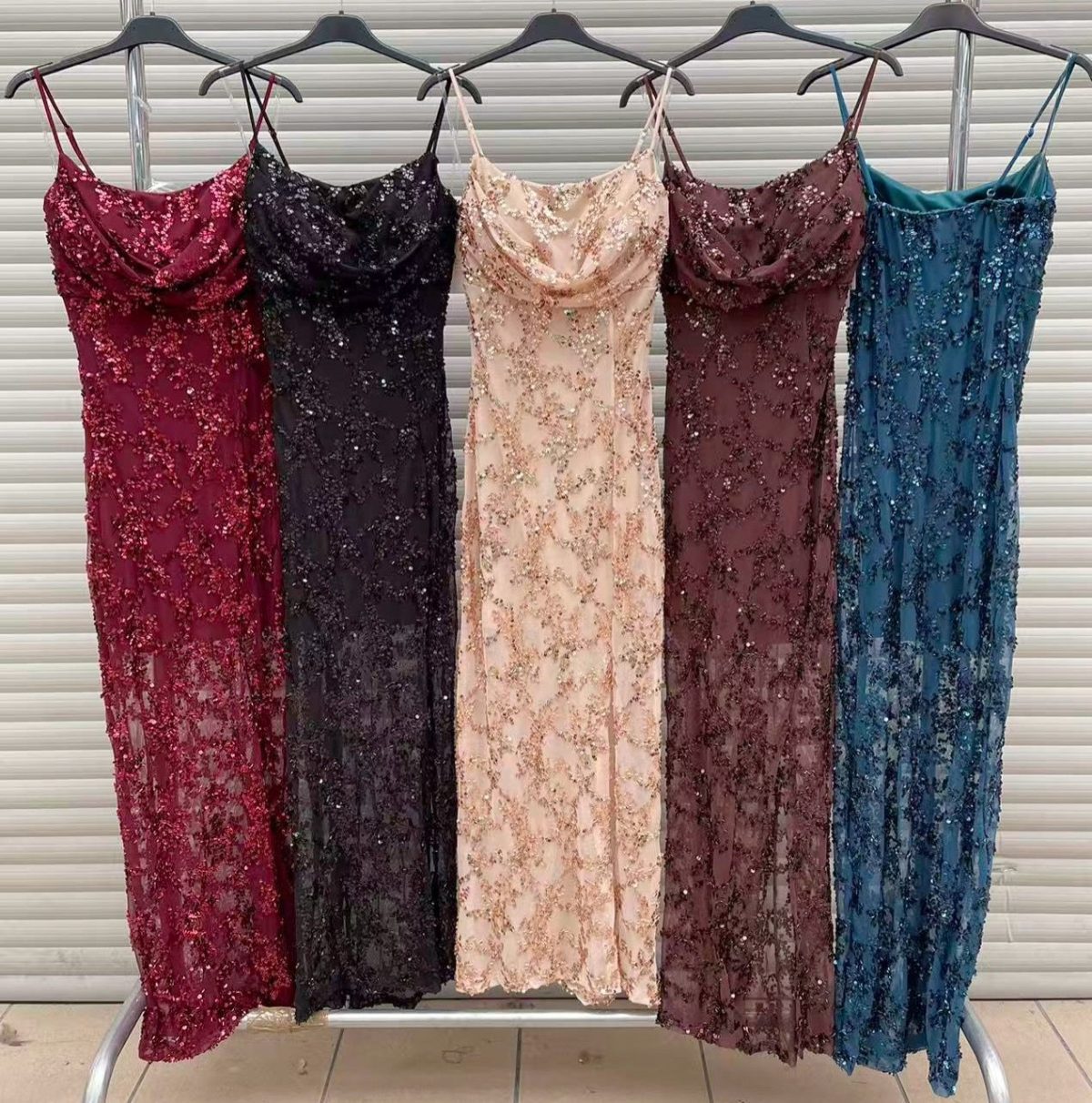 Sukienki Damskie wloskie _size uni_ paczka 6szt_ mix kolor 8384073