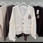 Swetry Damskie Włoskie _ Size uni_ paczka 6szt _mix kolor 3841210