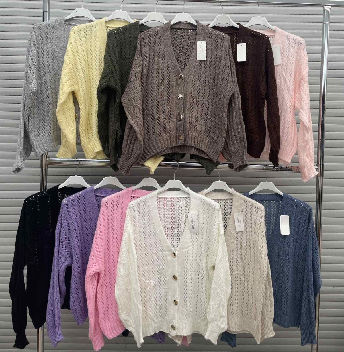 Swetry Damskie Włoskie _ Size uni_ paczka 6szt _mix kolor 3841213